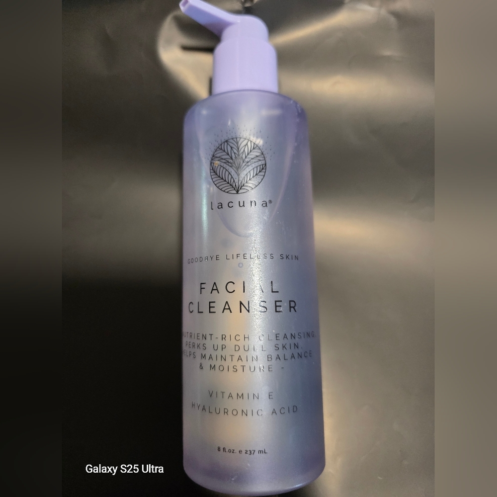 Lacuna Lavender Facial Cleanser with Vitamin E